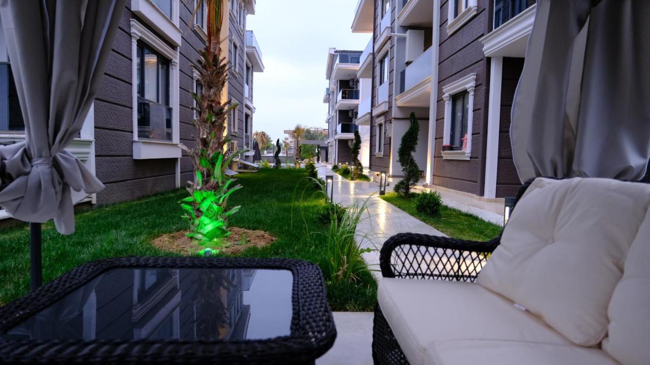 Flower City Suits Aparthotel Yalova  Esterno foto