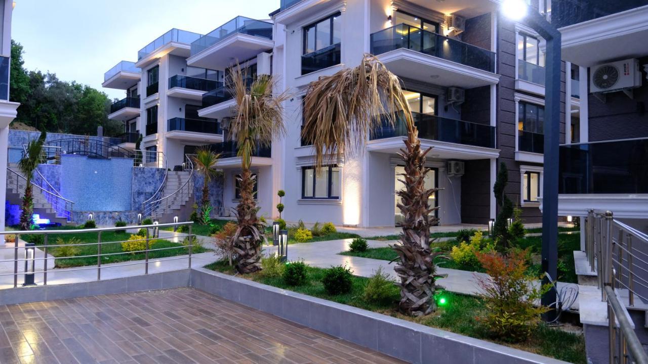 Flower City Suits Aparthotel Yalova  Esterno foto