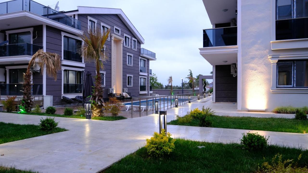 Flower City Suits Aparthotel Yalova  Esterno foto