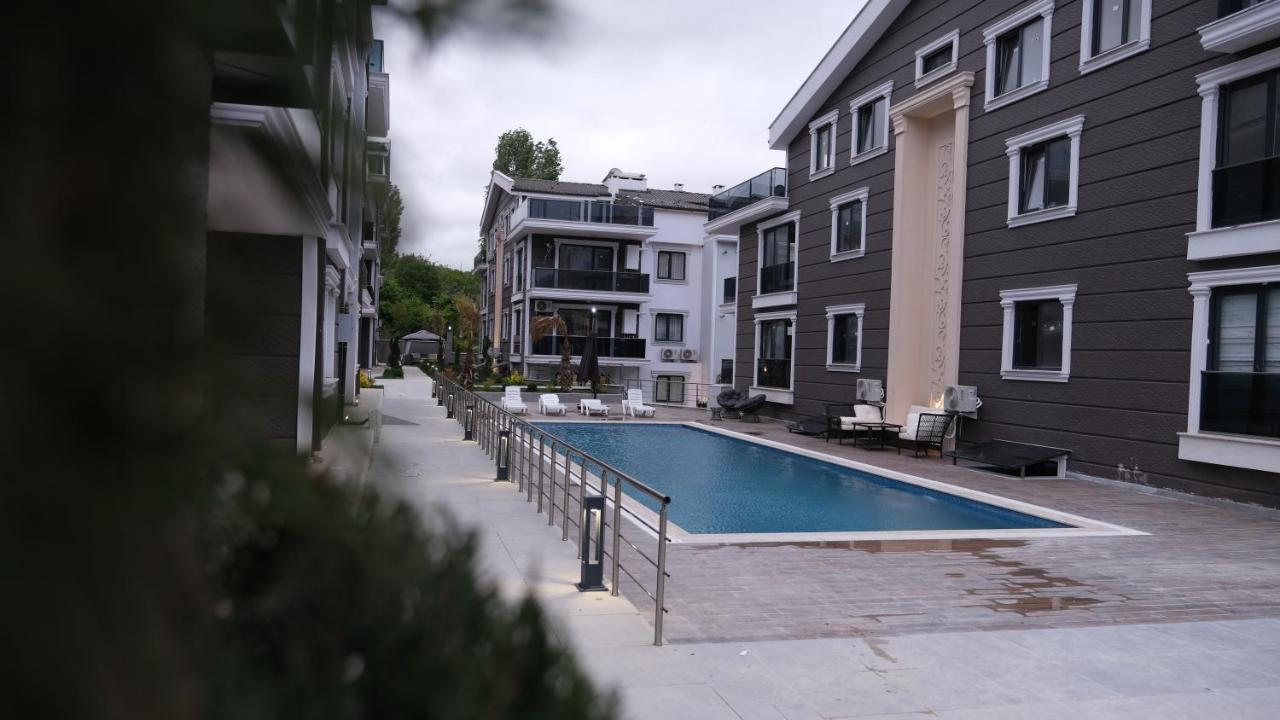 Flower City Suits Aparthotel Yalova  Esterno foto