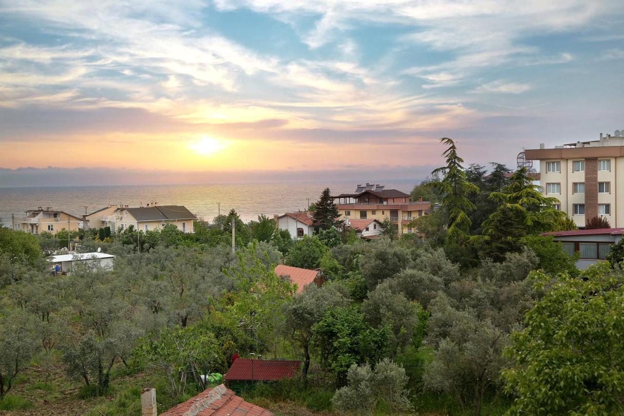 Flower City Suits Aparthotel Yalova  Esterno foto